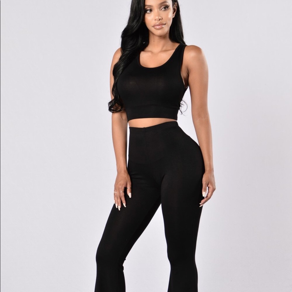 Matching pant & crop top “keep it in the low” set